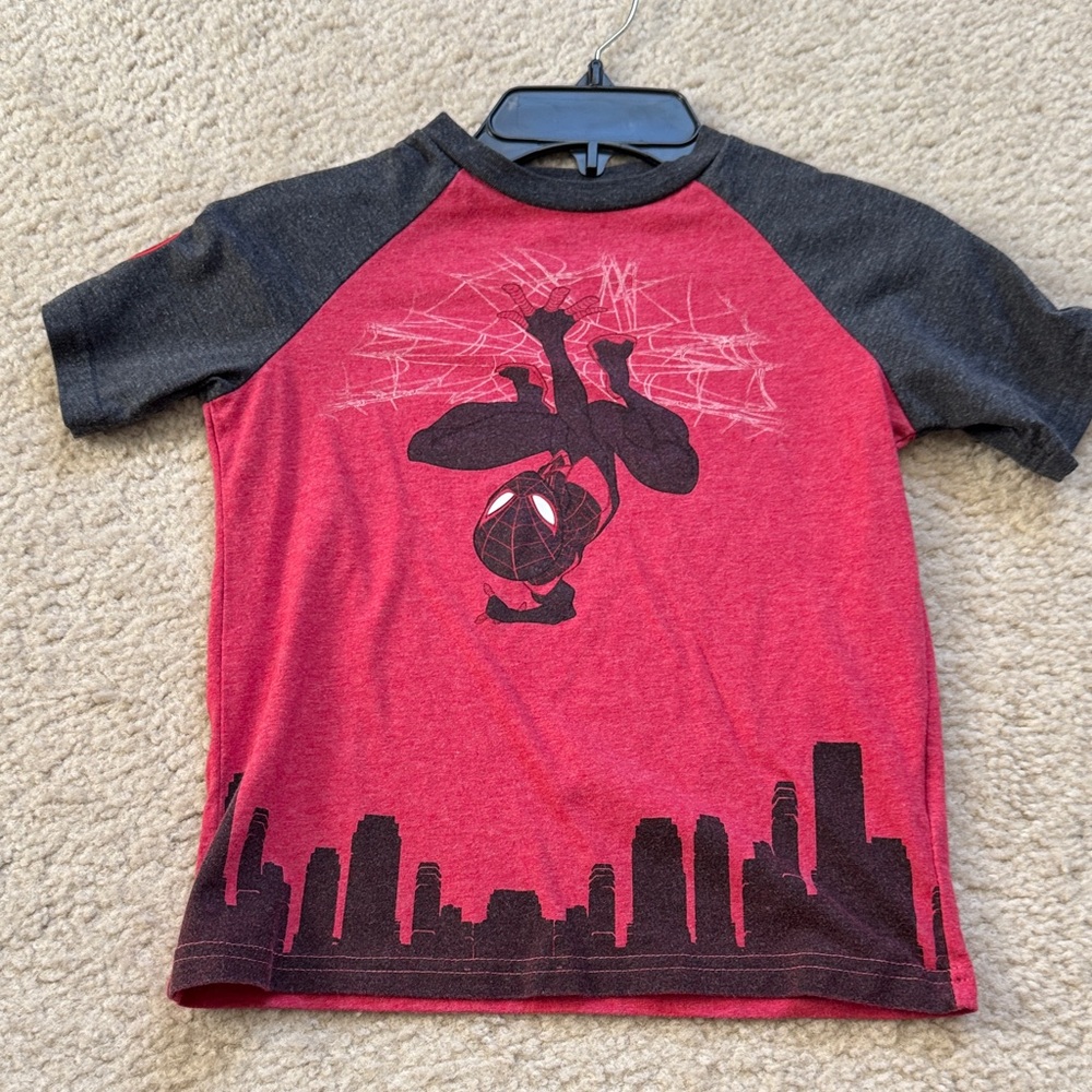 Marvel Spider-Man Kids Tee - Red & Black- Size 5/6
